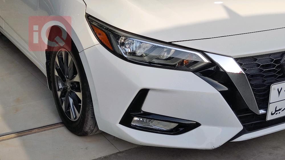 نیسان سێنترا